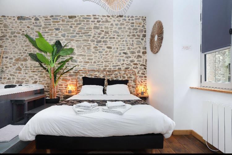 La Douce Nuit Lejlighed Fougères Eksteriør billede