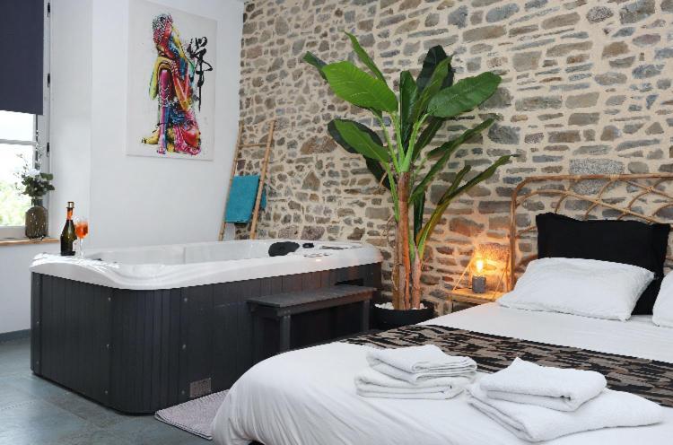 La Douce Nuit Lejlighed Fougères Eksteriør billede